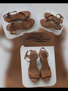 Lucky Brand Tan Leather Wedge Sandals with Ankle Buckle Size 7